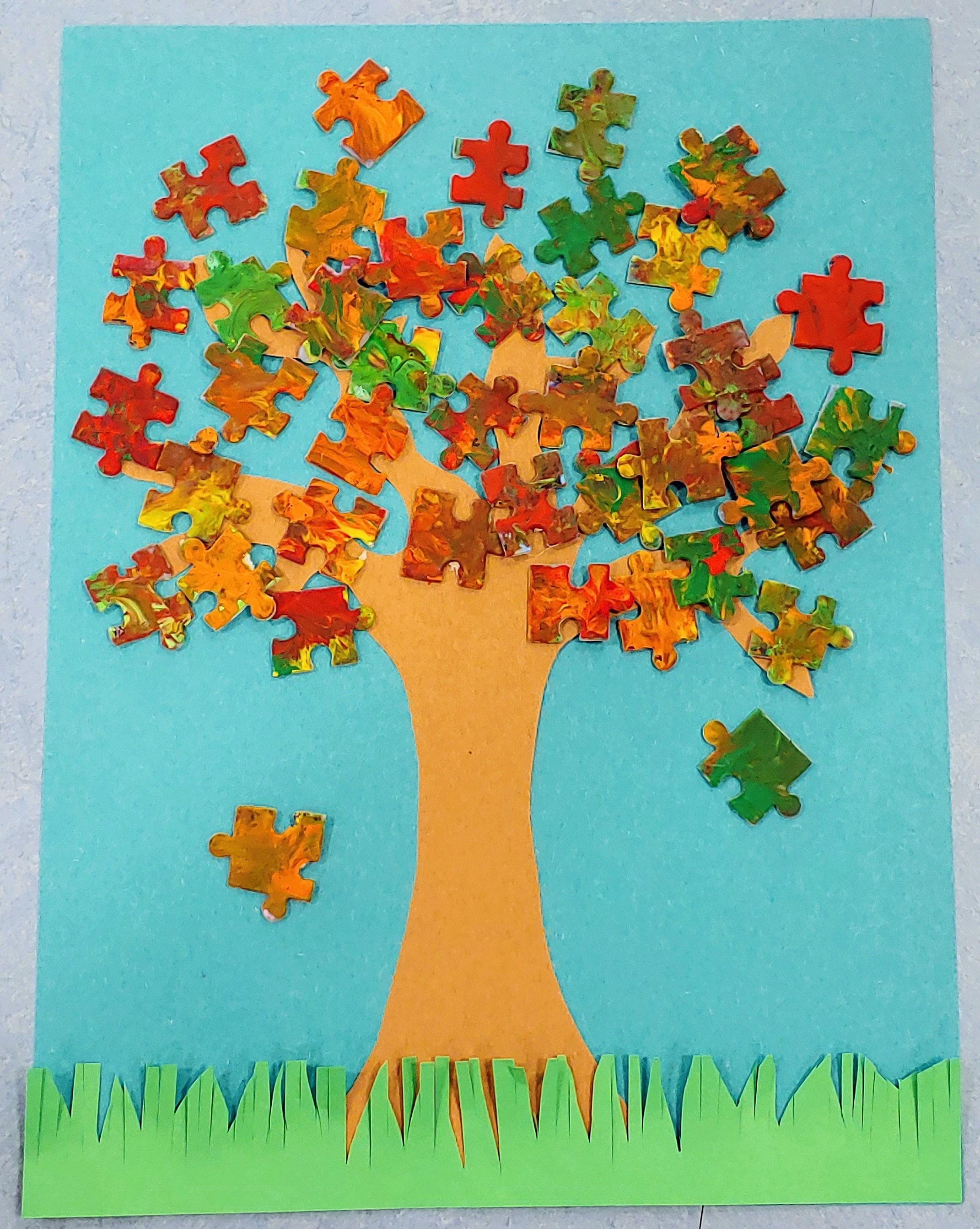 Little Makers: Fall Puzzle Tree | South Huntington Public Library